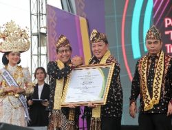 Gubernur Arinal Raih Penghargaan Sebagai Pembina Terbaik Teknologi Tepat Guna dan Posyantek Tingkat Nasional Tahun 2023