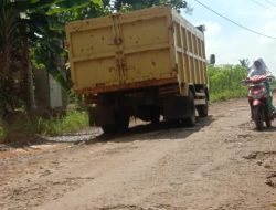 Masyarakat Tiga Desa di Sungkai Tengah Keluhkan Jalan Rusak yang Diduga Akibat Angkutan Galian C