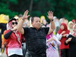 Gubernur Arinal Djunaidi Dan Ibu Riana, Bersama Seluruh Jajaran OPD Pemprov Lampung Senam Bersama