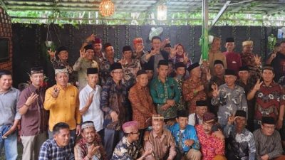 Punyimbang Adat Sungkai Bunga Mayang Deklarasi Dukung Ganjar Mahfud
