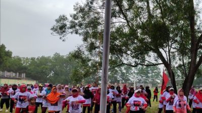 Relawan Ganjar Mahfud Lampung,  Gelar Senam Sehat Di Kampung Poncowati
