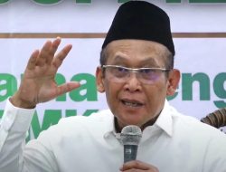 Prof. Dr. H. Moh. Mukri, M.Ag: Terus Berjalan Lurus Untuk Sebuah Kebaikan Prinsip Penting Menjalani Tahun 2024