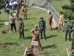 Wakil Bupati Zulqoini Syarif Hadiri Tanam 1000 Pohon di Paku Negara