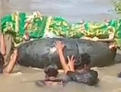 Miriiis…! Warga Pekon Pemerihan Bengkunat Pertaruhkan Nyawa Bila Akan Memakamkan Jenazah