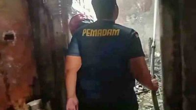 Api Lalap Rumah Dua Lantai di Rajabasa Bandarlampung