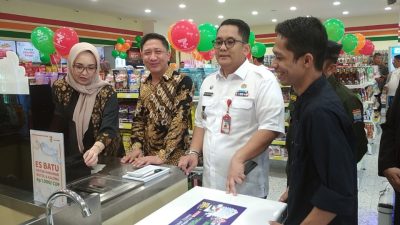 Eva Susanti, Calon Anggota DPD RI Dapil Sumsel Hadiri Grand Opening Central Market
