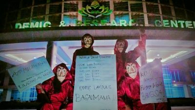 Bertopeng Salvador, Lingkaran Kecil Sampaikan Kritik “Indonesia Darurat Demokrasi”
