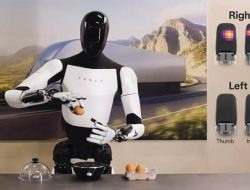 Elon Musk Ungkap Optimus Gen 2: Robot Tesla Melangkah Tanpa Batas!