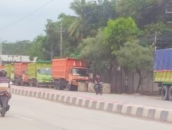 Parkir Kendaraan Gunakan Bahu Jalan, PT JAS Terang-terangan Abaikan Peraturan Pemerintah Nomor 34 Tahun 2006
