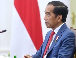 Jokowi Umumkan Kejutan Jelang Pemilu: Pegawai Bawaslu Berpesta!