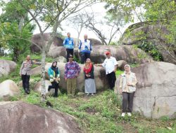 Rektor Unila Kunjungi Gunung Batu, Dorong Pengembangan Wisata Serta Pemberdayaan Masyarakat