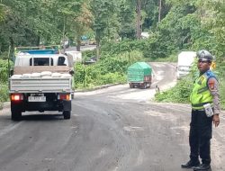 Cegah Kemacetan, Polsek Pesisir Utara Gempur Tumpahan CPO