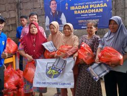 Sambut Paskah: GMKI-KNPI Berbagi di Kecamatan Bumi Waras