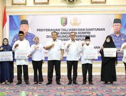 Gubernur Arinal Serahkan Santunan bagi Keluarga Korpri