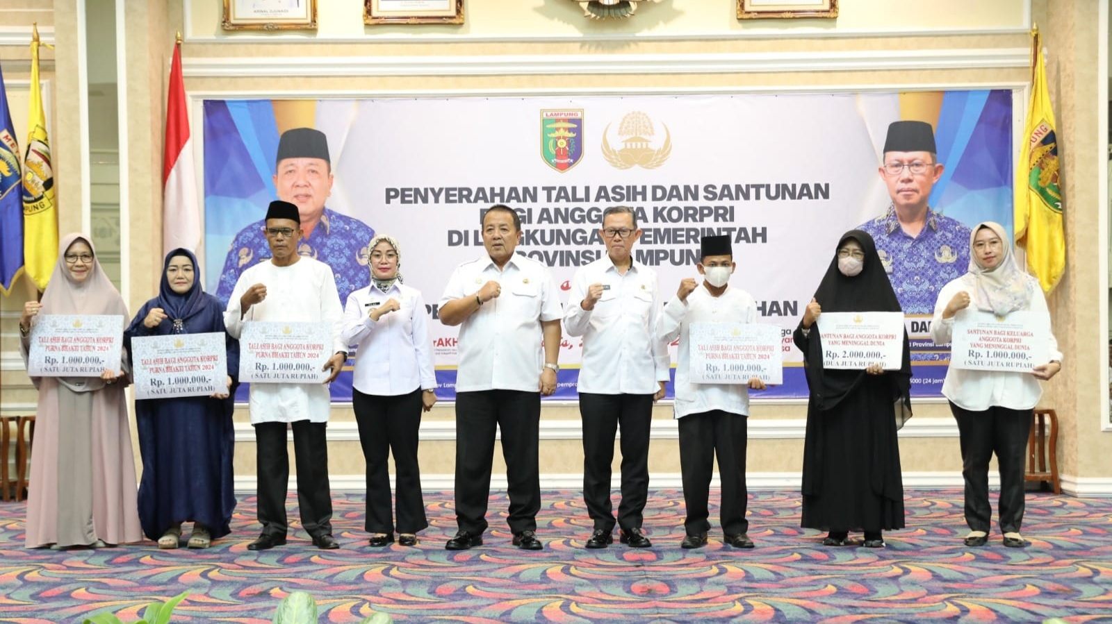 Gubernur Arinal Serahkan Santunan bagi Keluarga Korpri