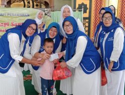 IWAPI Pesawaran Berbagi Sembako dan Santunan