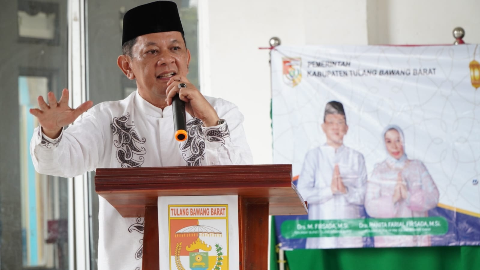 Safari Ramadan: Firsada Sentuh Hati Masyarakat Lambu Kibang