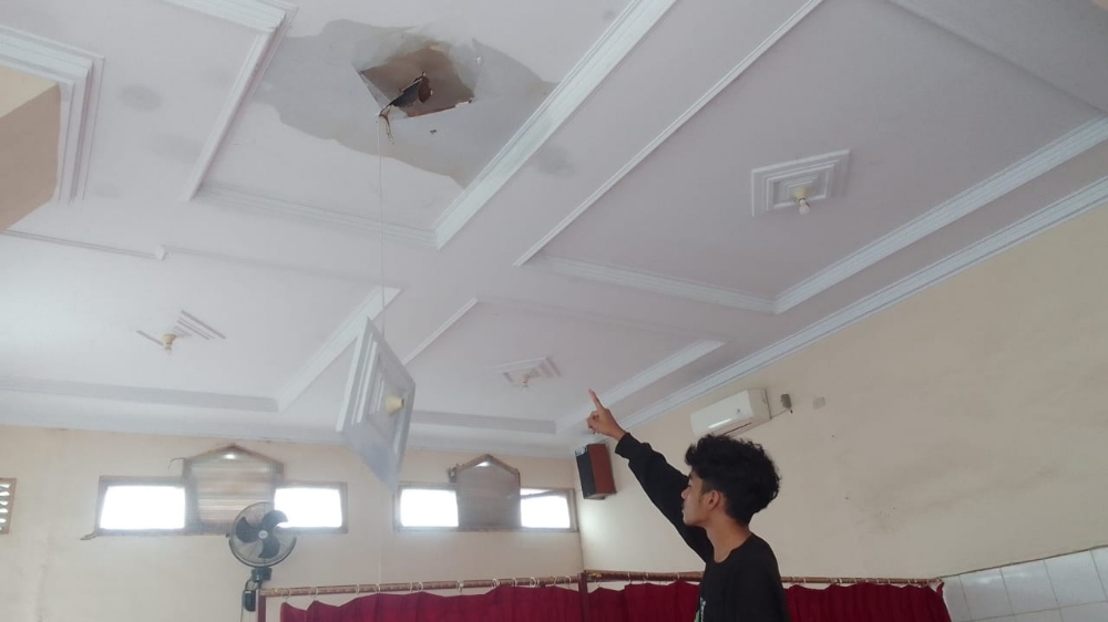 Diguyur Hujan, Atap Masjid Nurul Huda Rajabasa Roboh 