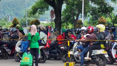 Dermaga 5 Pelabuhan Bakauheni Dipadati Kendaraan