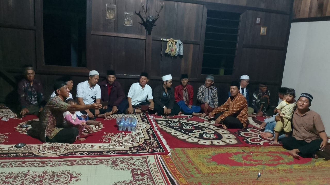 Takziah Berlanjut: Doa untuk Almarhum Atomi Bin H Bakcik