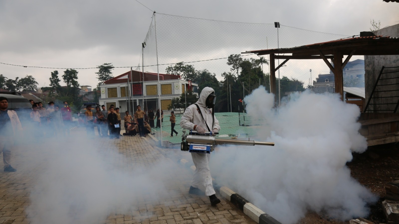 Brimob Polda Lampung Lawan Nyamuk Penyakit