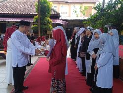 Wisuda Tahfidz di SMPN 10 Palembang. 120 Santri Siap Bersinar