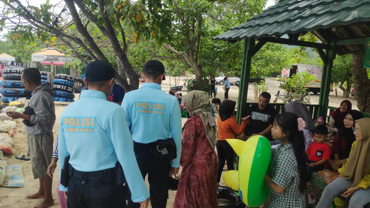 Patroli Keamanan Lebaran: Ditpamobvit Polda Lampung Siaga di Pantai