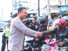 Kapolres Tulang Bawang Sapa Pemudik Lebaran di Jalanan