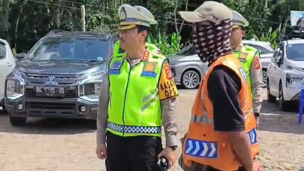 Dirlantas Polda Sumsel Beri Peringatan Keras ke Tukang Parkir