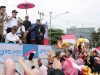 Arinal Lepas Kirab Marching Band dan Karnaval HUT ke-60