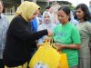 Riana Sari Arinal Salurkan Bantuan pada Warga Terdampak Banjir