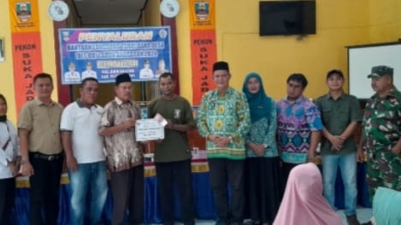 Peratin Sukajadi Krui Selatan Salurkan BLT-DD
