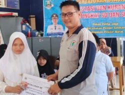 Generasi Unggul: Pekon Pelita Jaya Bantu Siswa Berprestasi
