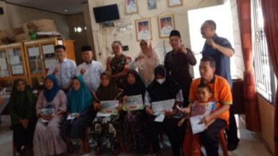 Pekon Penengahan Pesibar Salurkan BLT-DD Perdana 