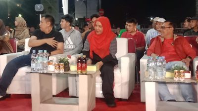 Nobar Epic: Eva Dwiana Beri Semangat dan Hadiah Spektakuler
