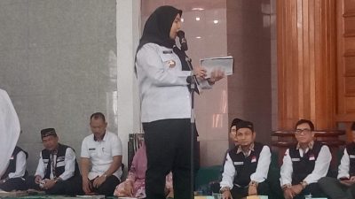 Eva Dwiana Beri Bantuan Spesial untuk CJH Bandarlampung