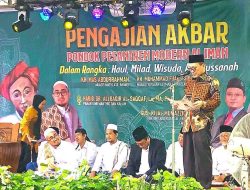 Pj Bupati Qudrotul Ikhwan Pimpin Pengajian Akbar di Ponpes Al Iman