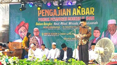 Pj Bupati Qudrotul Ikhwan Pimpin Pengajian Akbar di Ponpes Al Iman