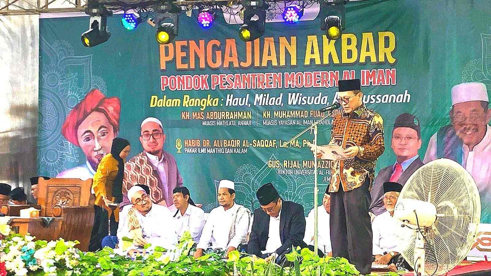 Pj Bupati Qudrotul Ikhwan Pimpin Pengajian Akbar di Ponpes Al Iman