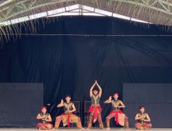 Unila Angkat Tradisi di Hari Tari Dunia
