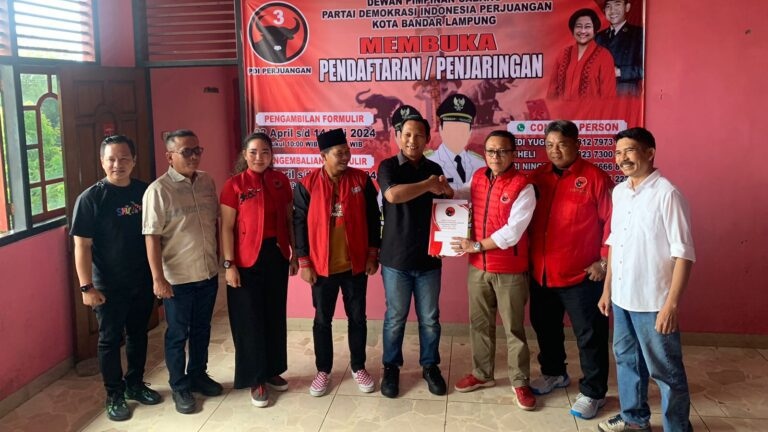 Bandarlampung Bahagia: Iqbal Ardiansyah Ambil Formulir Calwakot di PDIP