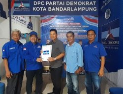 M Ikhsan Ambil Formulir Pendaftaran Calwakot Bandarlampung 
