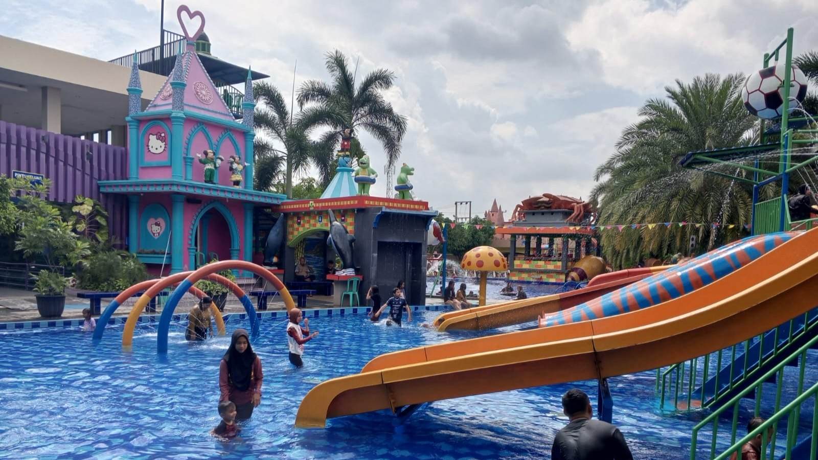 Serunya Liburan Akhir Pekan di Lampung Walk