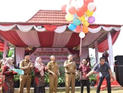 Firsada Resmikan Panggung Seni dan Lepas Siswa SDN 26 Tuba Tengah