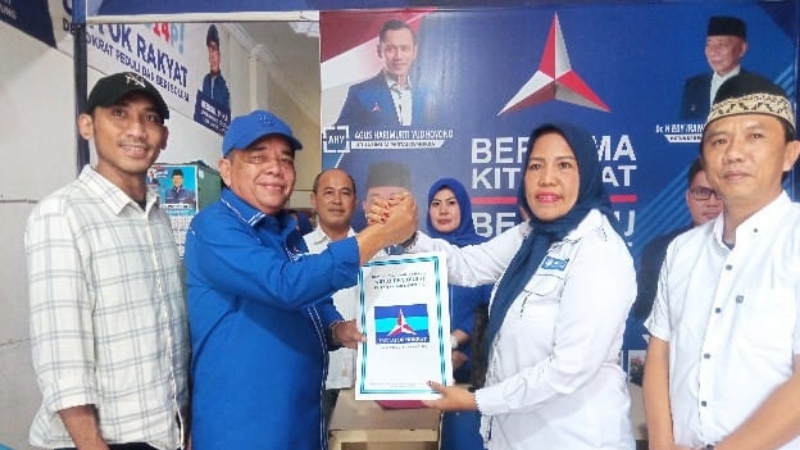 Putri Maya Rumanti Daftar Calwakot Bandarlampung di Partai Demokrat