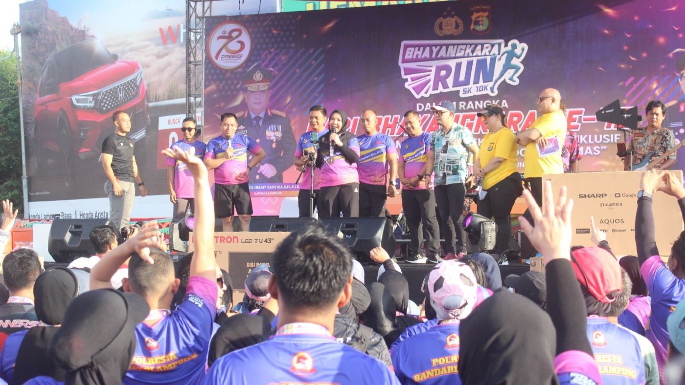 Eva Dwiana Semarakkan Bhayangkara Run 2024, Dukung Sinergi dan Kekompakan