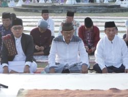 Idul Adha di Pesibar: Bupati Ajak Masyarakat Berqurban dan Tebar Kepedulian