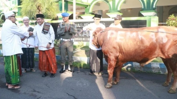 Plh Bupati Probolinggo: Semangat Qurban Perkuat Iman dan Persatuan