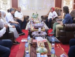 Unila Sambut Dua Mahasiswa Asing dari Prancis