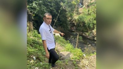 Tanggul Baru di Bandarlampung Retak, Lurah Langsung Tinjau Lokasi
